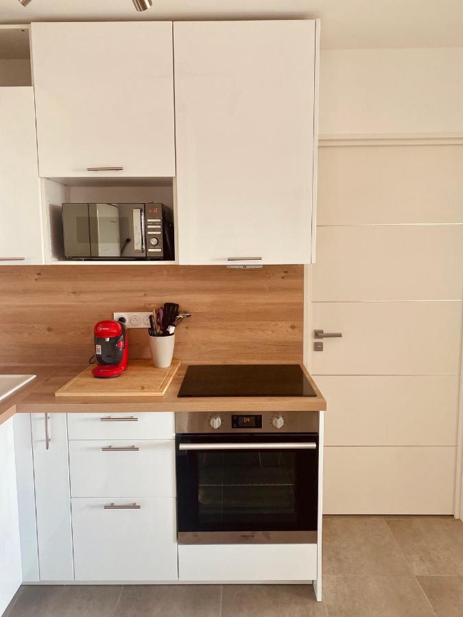 Ferienwohnung Superbe T2 Neuf, Tout Proche Plage. De 2 A 4 Pers Folelli Exterior foto